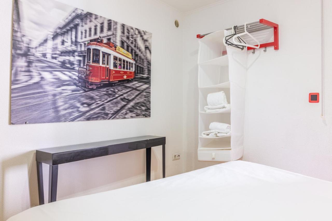 Studio In The Heart Of Alfama! Super Central! Lisabona Exterior foto