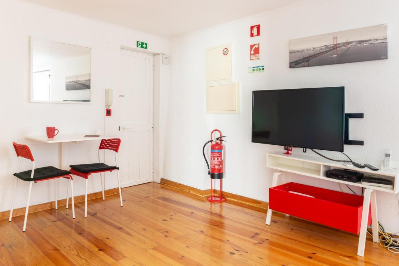 Studio In The Heart Of Alfama! Super Central! Lisabona Exterior foto
