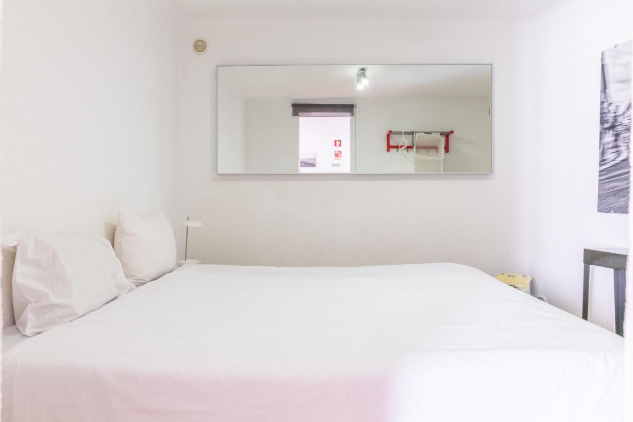 Studio In The Heart Of Alfama! Super Central! Lisabona Exterior foto